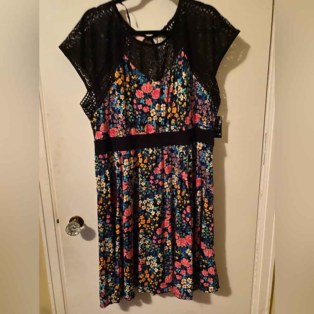Torrid Black Floral Dress Lace and Super Soft Knit NWT Size 2 knee length